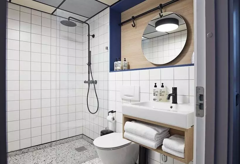 Standard Yhden Hengen Huone, Cph