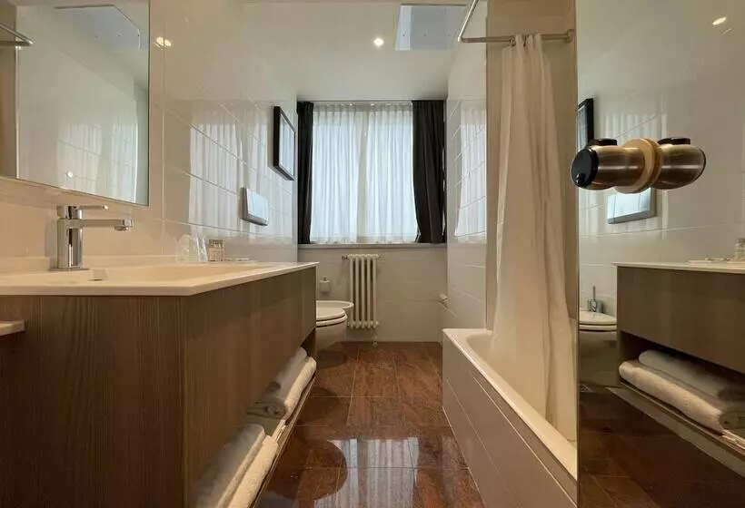 اتاق استاندارد, Crowne Plaza Milan Linate, An Ihg