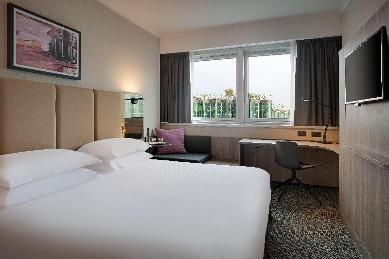 带大床的标准间, Crowne Plaza Milan Linate, An Ihg