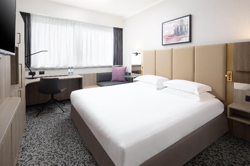 带大床的标准间, Crowne Plaza Milan Linate, An Ihg
