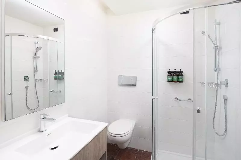 اتاق استاندارد با تخت بزرگ, Crowne Plaza Milan Linate, An Ihg