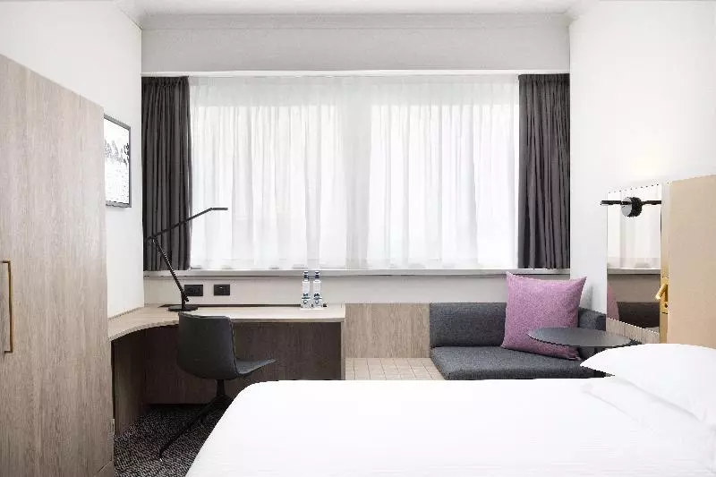 اتاق استاندارد با تخت بزرگ, Crowne Plaza Milan Linate, An Ihg