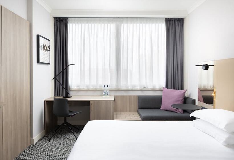 Номер Премиум, Crowne Plaza Milan Linate, An Ihg