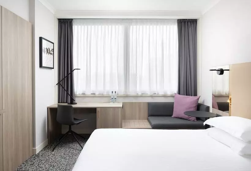 اتاق پرمیوم, Crowne Plaza Milan Linate, An Ihg
