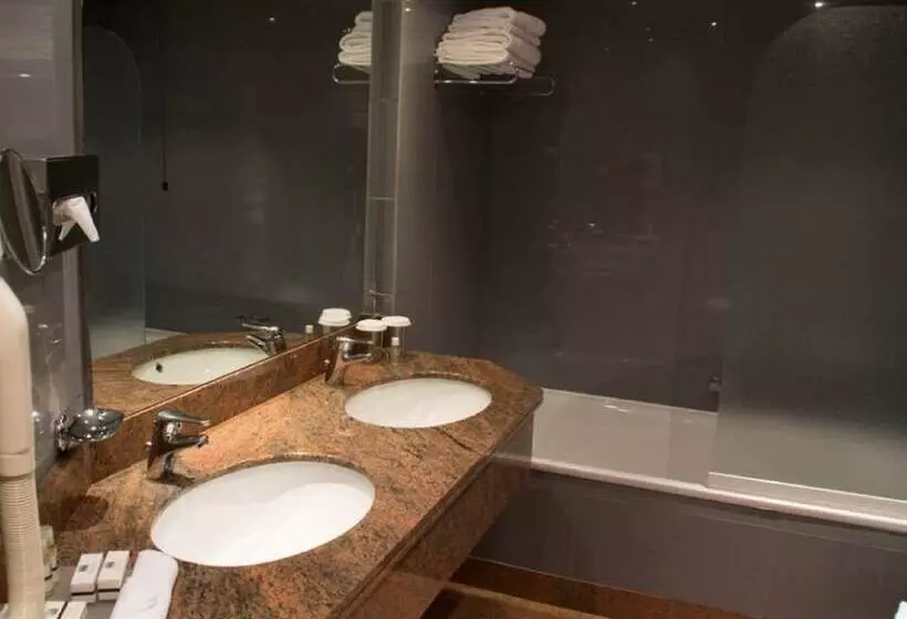 اتاق پرمیوم, Crowne Plaza Milan Linate, An Ihg