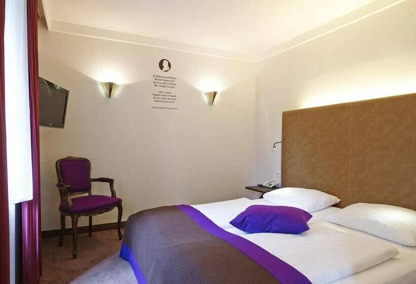 Quarto Economy, Der Salzburger Hof