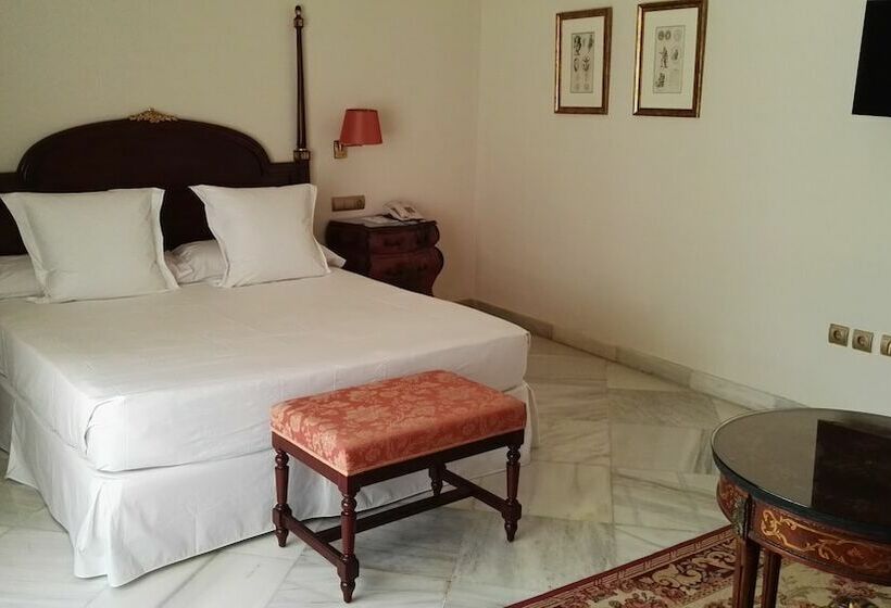 سوییت جونیور, Duques De Medinaceli