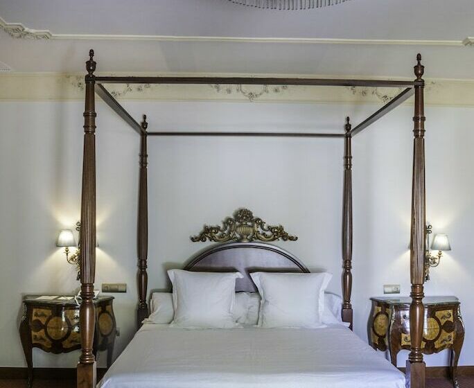 سوییت جونیور, Duques De Medinaceli