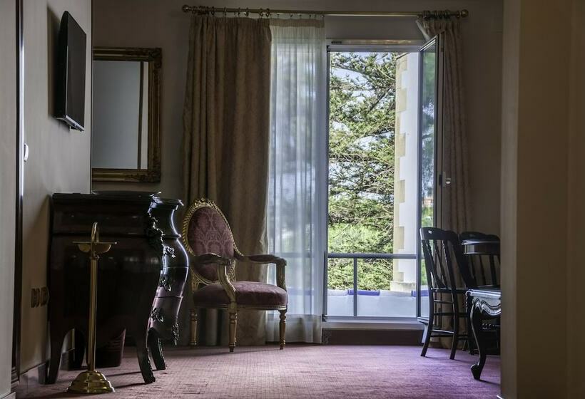 سوئیت پرزیدنت, Duques De Medinaceli