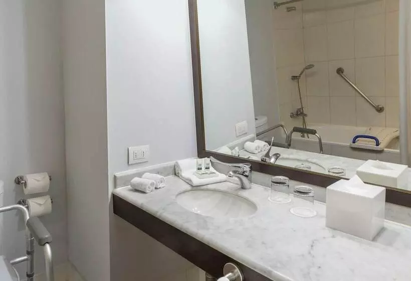 اتاق لوکس, Four Points by Sheraton Santiago