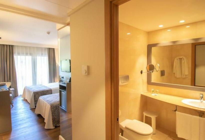 Номер Стандарт Трехместный, Golden Bahia De Tossa & Spa 4 Sup