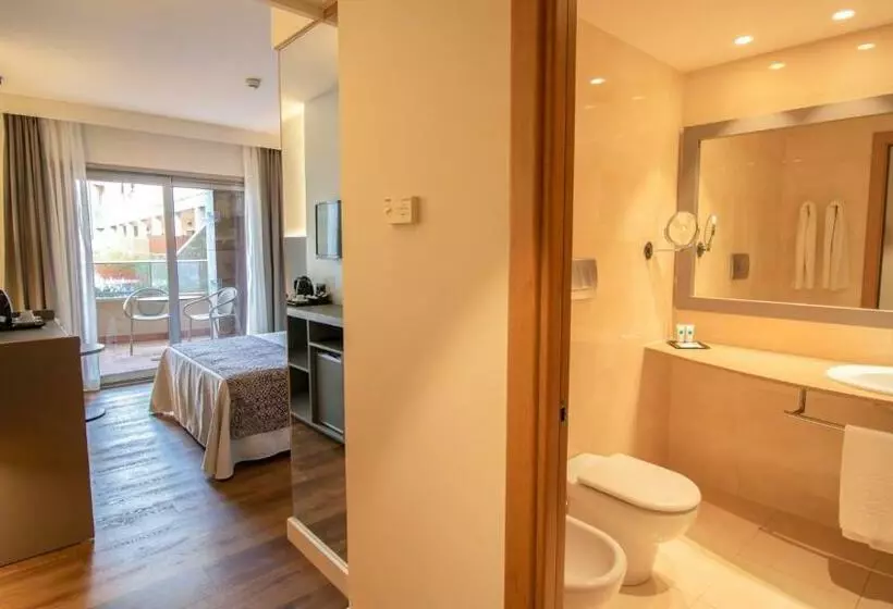 اتاق استاندارد با چشم‌انداز استخر, Golden Bahia De Tossa & Spa 4 Sup