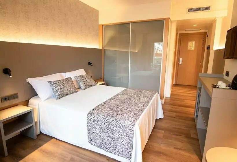 اتاق استاندارد با چشم‌انداز استخر, Golden Bahia De Tossa & Spa 4 Sup