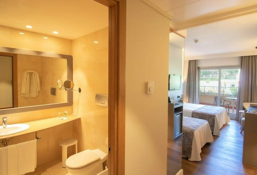 스탠다드 트리플 룸 풀장 전망, Golden Bahia De Tossa & Spa 4 Sup