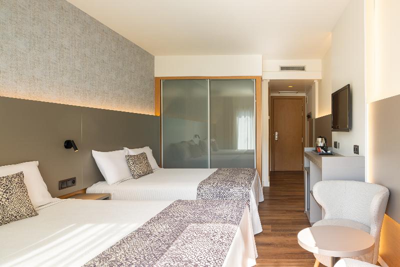 4인용 스탠다드 룸, Golden Bahia De Tossa & Spa 4 Sup