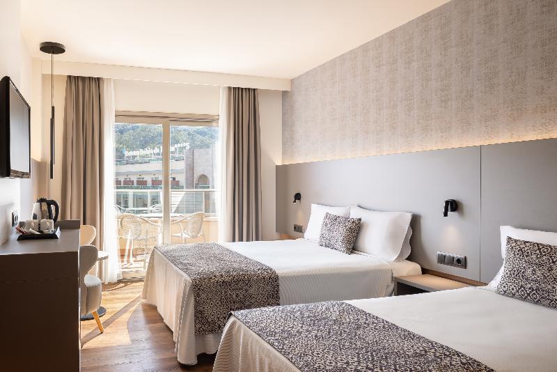 스탠다드 룸 풀장 전망, Golden Bahia De Tossa & Spa 4 Sup