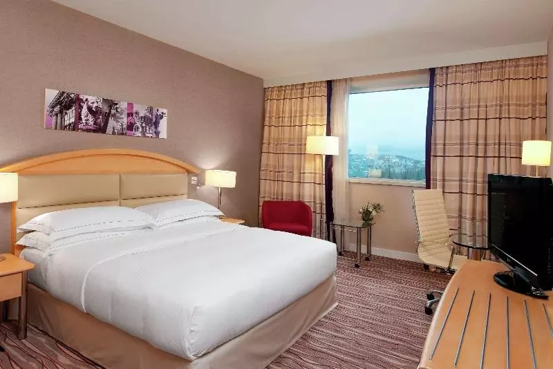 キングサイズベッドのエクゼクティブルーム, Hilton Sofia