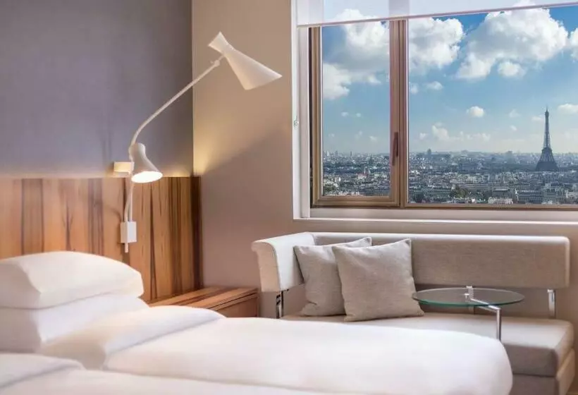 景色の見えるデラックスルーム, Hyatt Regency Paris Etoile