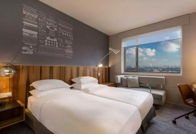 クラブルーム, Hyatt Regency Paris Etoile