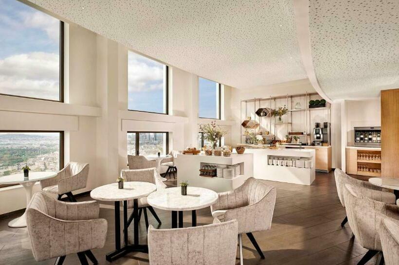 Президентский Люкс, Hyatt Regency Paris Etoile