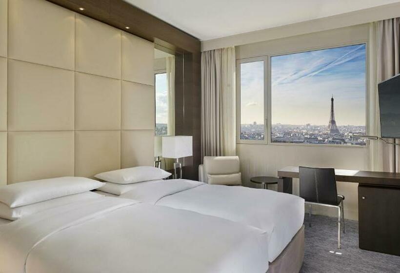 Номер Стандартный с Видом, Hyatt Regency Paris Etoile