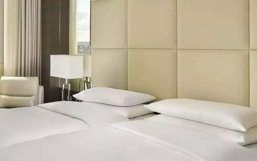 スタンダードルーム, Hyatt Regency Paris Etoile