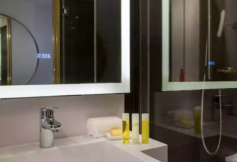 スイート, Hyatt Regency Paris Etoile