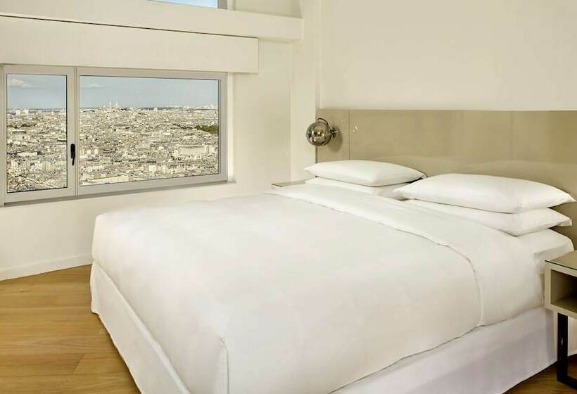 Люкс, Hyatt Regency Paris Etoile
