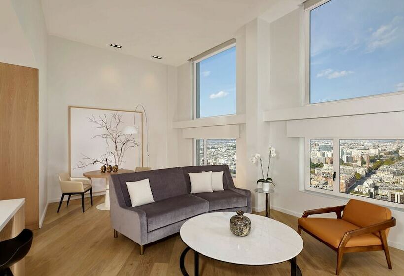 Люкс, Hyatt Regency Paris Etoile