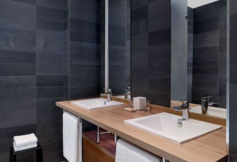 Люкс, Hyatt Regency Paris Etoile