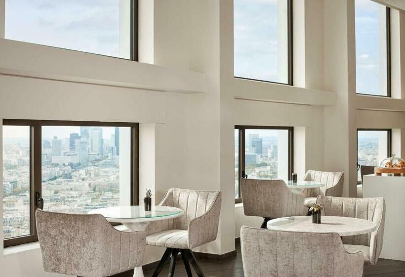 Номер Клуб Кровать Кинг, Hyatt Regency Paris Etoile