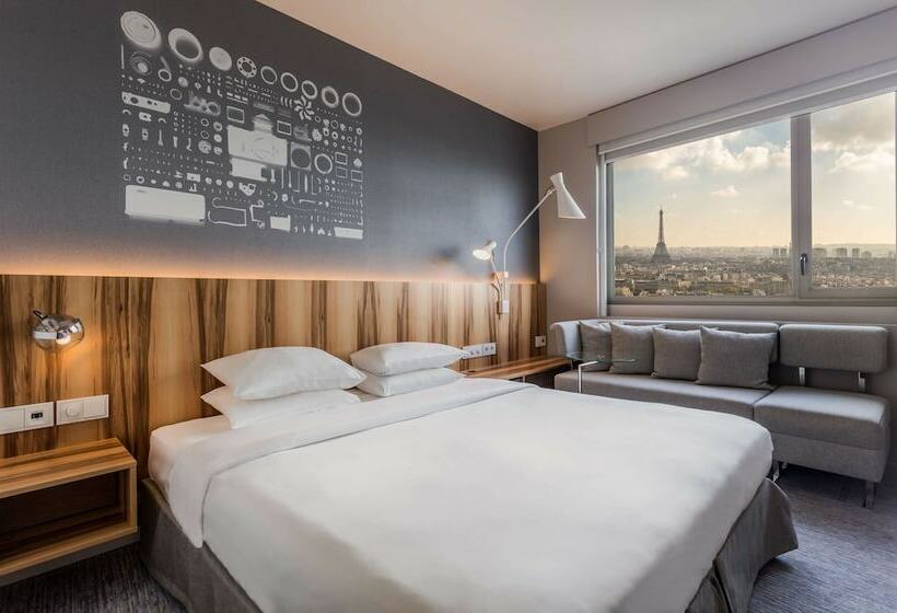 اتاق خانوادگی, Hyatt Regency Paris Etoile