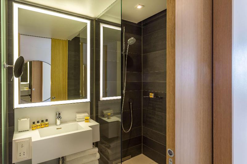 Номер Стандарт, Hyatt Regency Paris Etoile