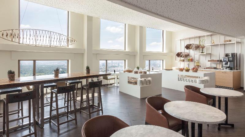 Президентский Люкс, Hyatt Regency Paris Etoile