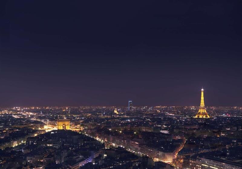 Номер Клуб, Hyatt Regency Paris Etoile