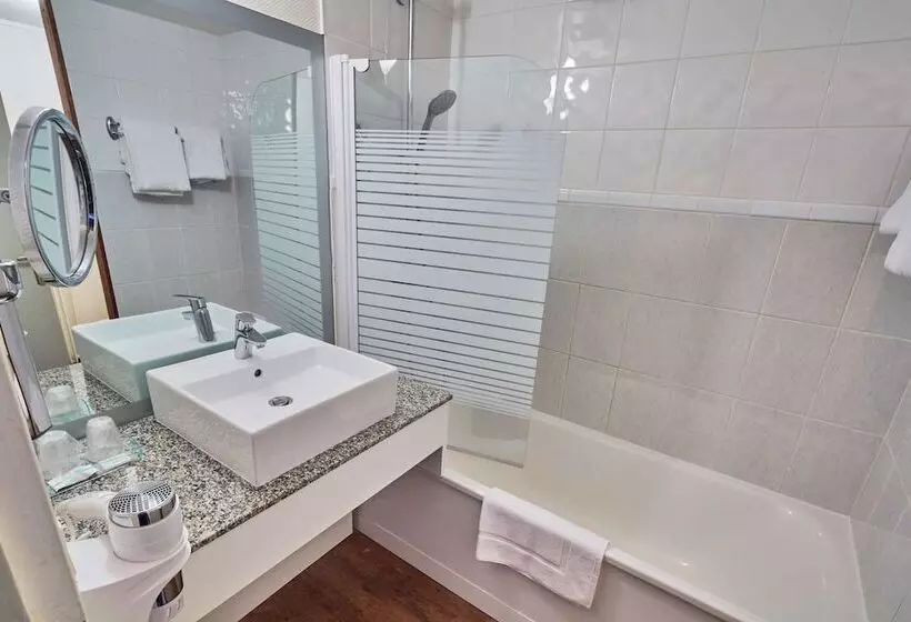 اتاق سوپریور, Kyriad Prestige Beaune Le Panorama