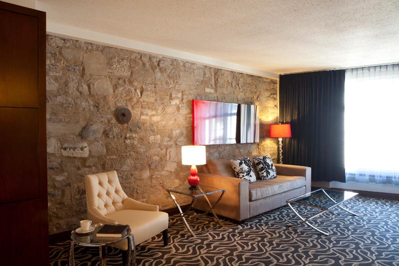 スーペリアースイート, Saint Sulpice Montréal