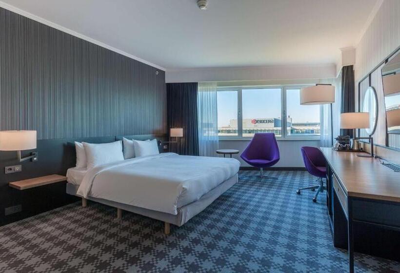 סוויטת ג'וניור, Radisson Blu Hotel Amsterdam Airport, Schiphol