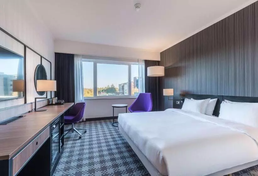 Yhden jaetun makuuhuoneen huoneisto, Radisson Blu Hotel Amsterdam Airport, Schiphol