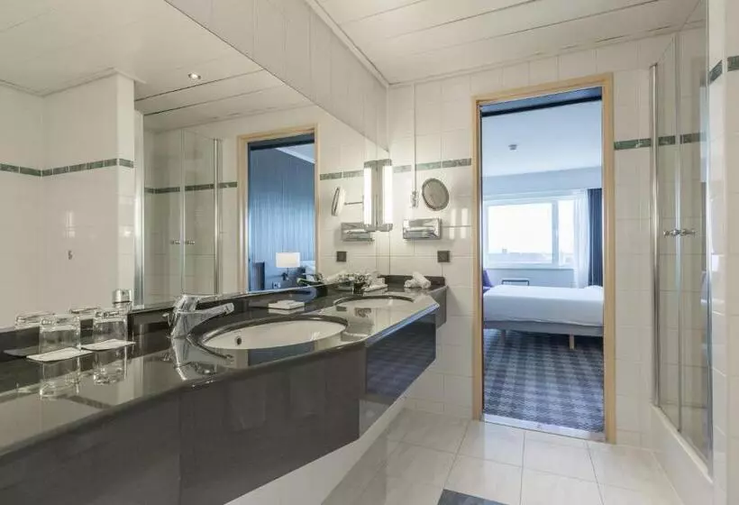 Sviitti, Radisson Blu Hotel Amsterdam Airport, Schiphol