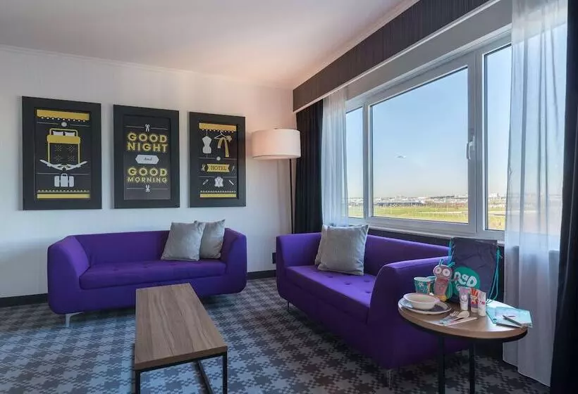 Sviitti, Radisson Blu Hotel Amsterdam Airport, Schiphol