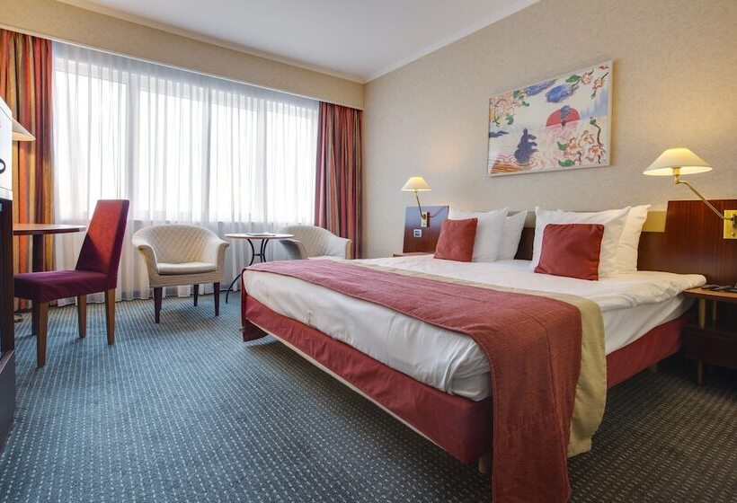 Номер Economy, Radisson Blu Hotel Amsterdam Airport, Schiphol