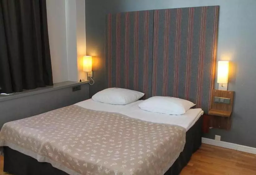 سوییت جونیور, Santa S Hotel Santa Claus