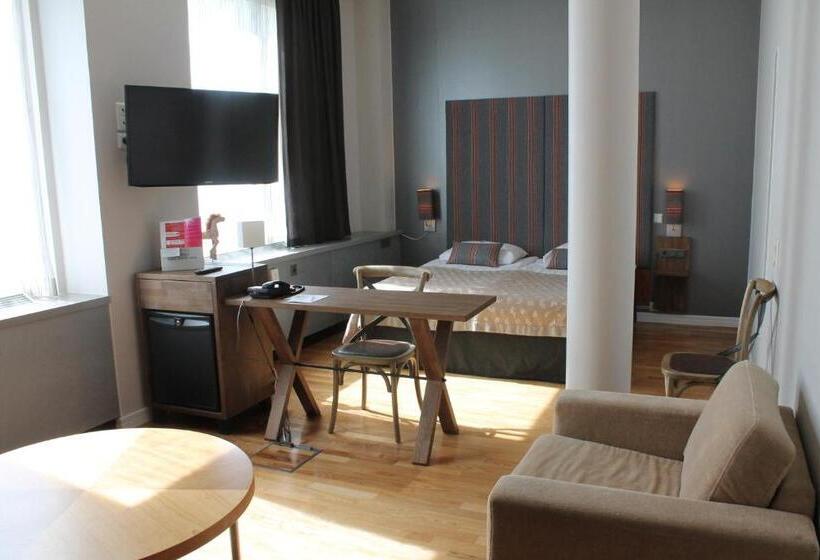 Полулюкс, Santa S Hotel Santa Claus