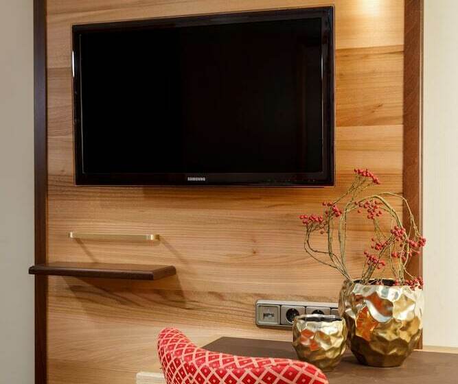 اتاق کلاسیک یک تخته, Schlosskrone