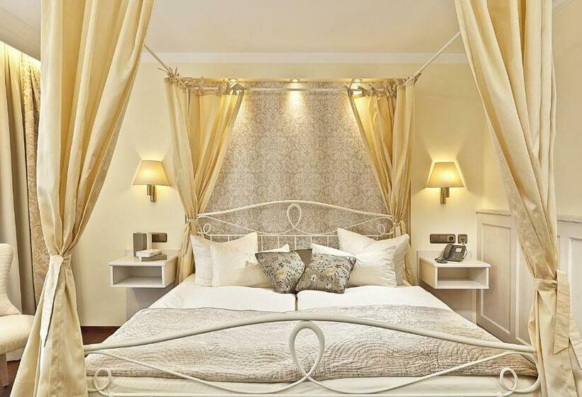 اتاق راحتی, Schlosskrone