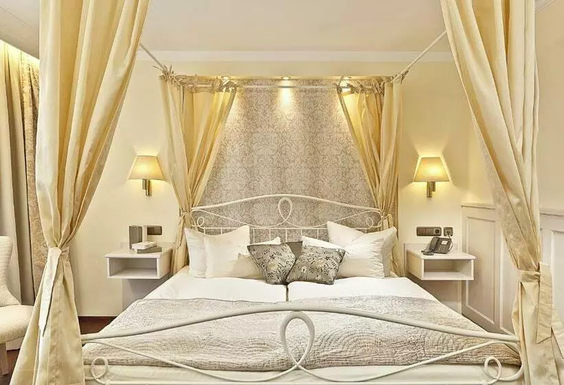 اتاق راحتی, Schlosskrone