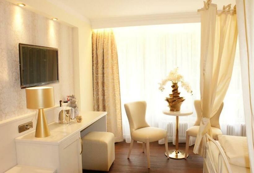 اتاق راحتی, Schlosskrone