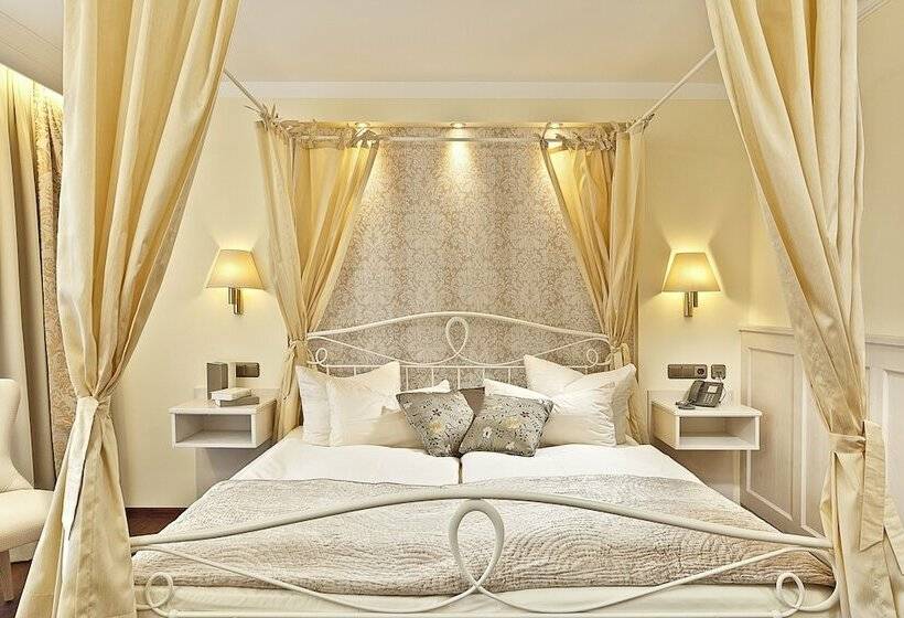 Номер Комфорт, Schlosskrone