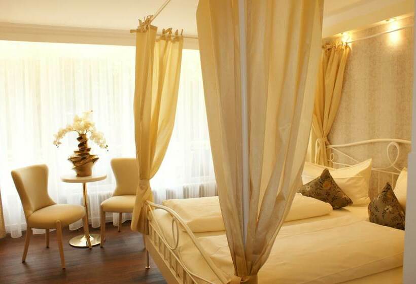 اتاق راحتی, Schlosskrone